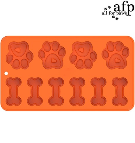 Silikoonit vorm koerale maiuste valmistamiseks Doggie The Chef (AFP - Bone Appetit)