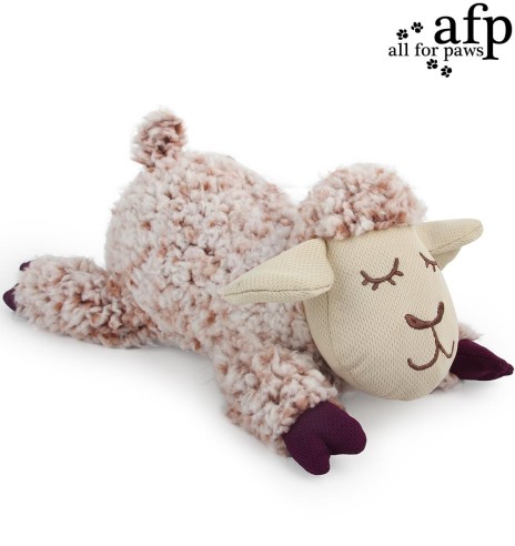 Игрушка на елку овечка в стиле винтаж