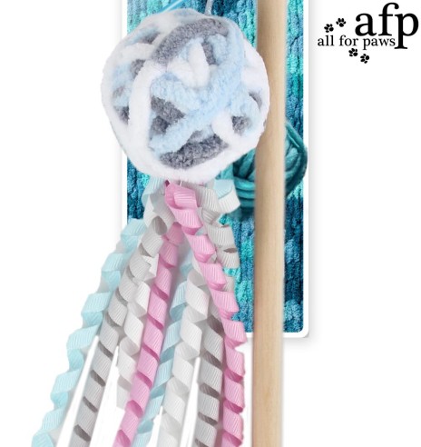 Mänguasi kassile ridvaga, lõngast Woolly Ball - Blue (AFP - Knotty Habit)