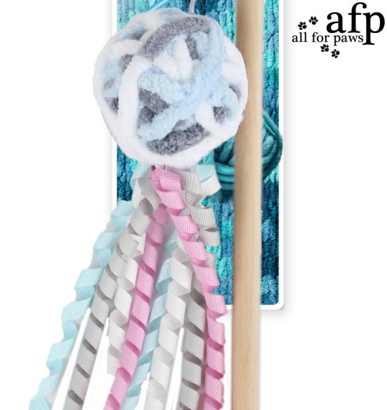 Mänguasi kassile ridvaga, lõngast Woolly Ball - Blue (AFP - Knotty Habit)