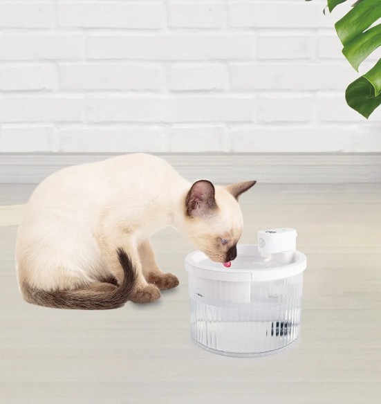 Фонтан для кошек, перезаряжаемый USB, беспроводной, 2 литра, Wireless Fountain (AFP - Lifestyle 4 Pets)