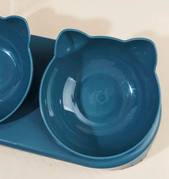 Kolmeosaline kauss koos automaatselt vett doseeriva joogipudeliga, 3 in 1 Pet Bowl (Pawise)