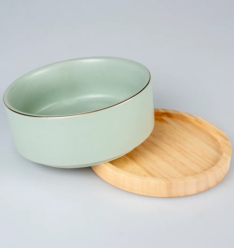 Миска керамическая на деревянной основе,...