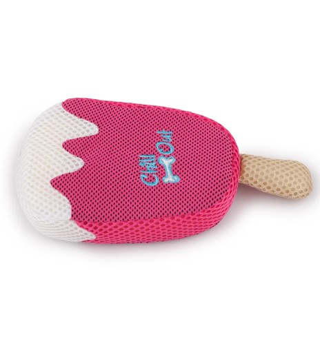 Охлаждающая игрушка для собак Strawberry Ice...