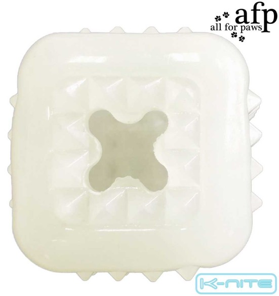 Maiusepall koerale, valgustusega Glowing Treat Hider Ball (AFP - K-Nite)