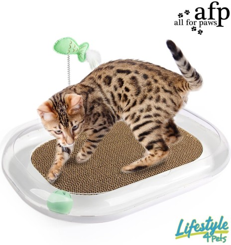 Когтеточка для кошек с игрушками Cat Runway Scratcher (AFP - Lifestyle 4 Pets)