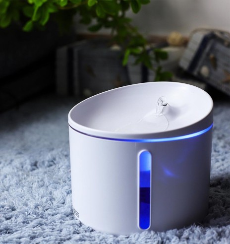Поилка мини-фонтан 1 л. для кошек и маленьких собак Smart Fountain Mini (Dogness)