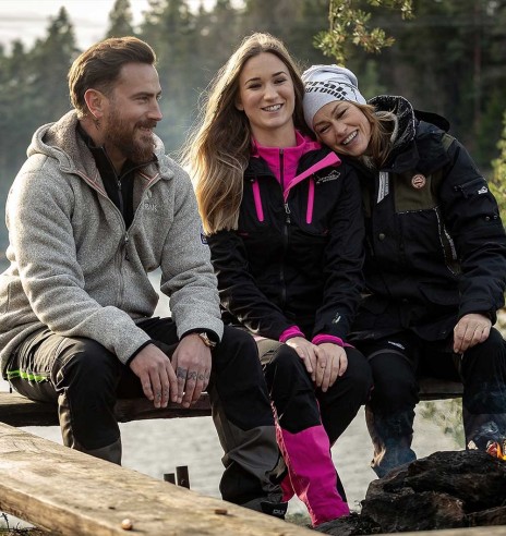 Jope naistele, veekindel ja tuulekindel, must Akka Softshell (Arrak)