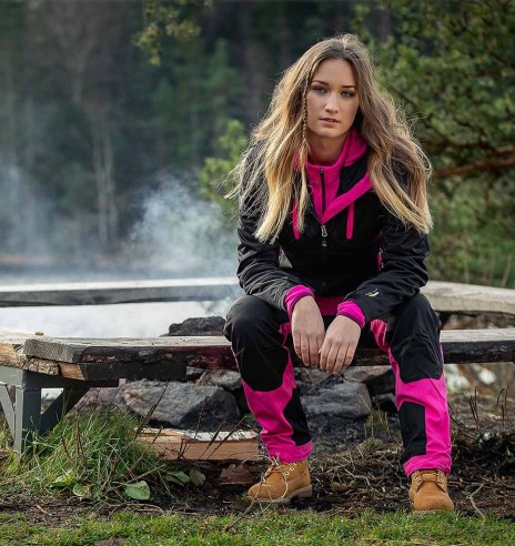 Jope naistele, veekindel ja tuulekindel, must Akka Softshell (Arrak)