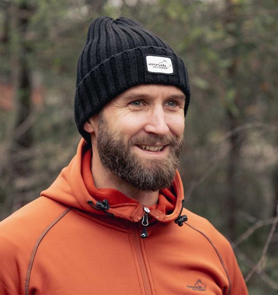 Müts kootud, klassikaline soonik, must (Arrak Outdoor)