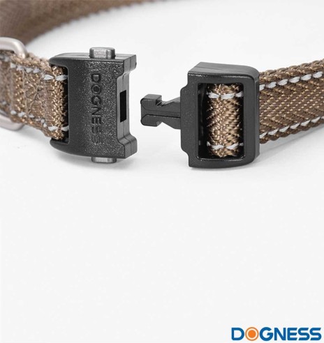 Ошейник для собак, нейлоновый со светоотражающими нитями, коричневый (Dogness Herringbone Webbing)