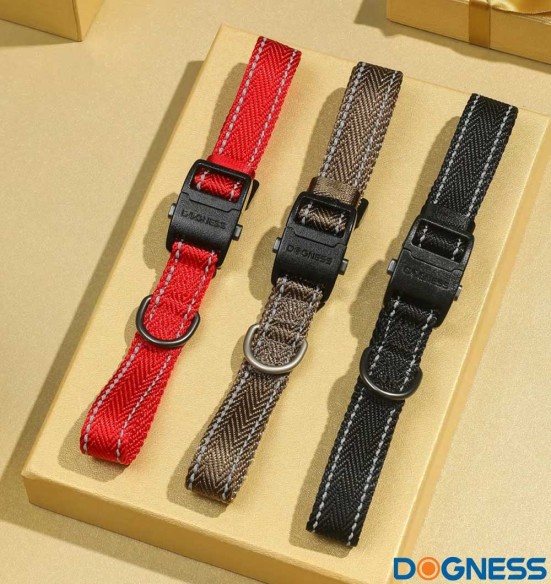 Ошейник для собак, нейлоновый со светоотражающими нитями, коричневый (Dogness Herringbone Webbing)