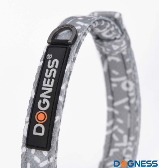 Ошейник для собак, чёрный с белыми буквами Black Letters (Dogness Elegant Printing)