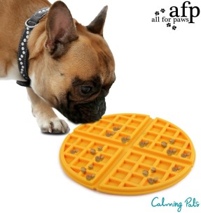 Silikoonist kaheosaline kauss koerale Peanut Shake (AFP - Calming Pals)–Paariskausid–AFP - All For Paws–Valgekihv